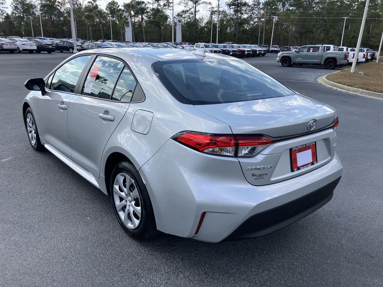 2026 Toyota Corolla LE photo 3