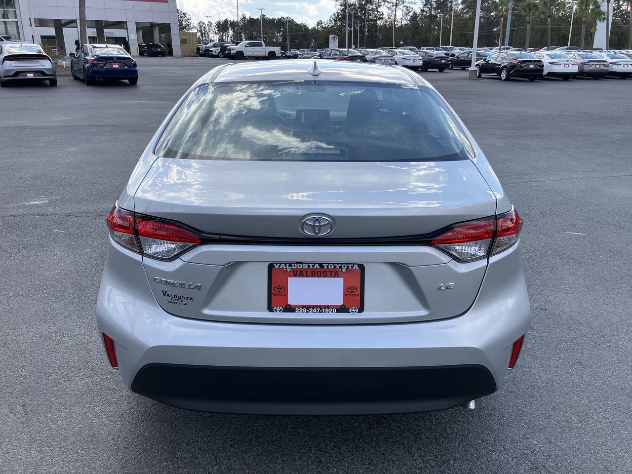 2026 Toyota Corolla LE photo 4