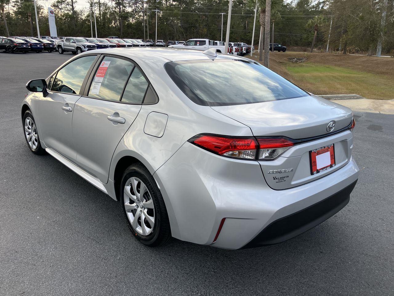 2026 Toyota Corolla LE photo 3