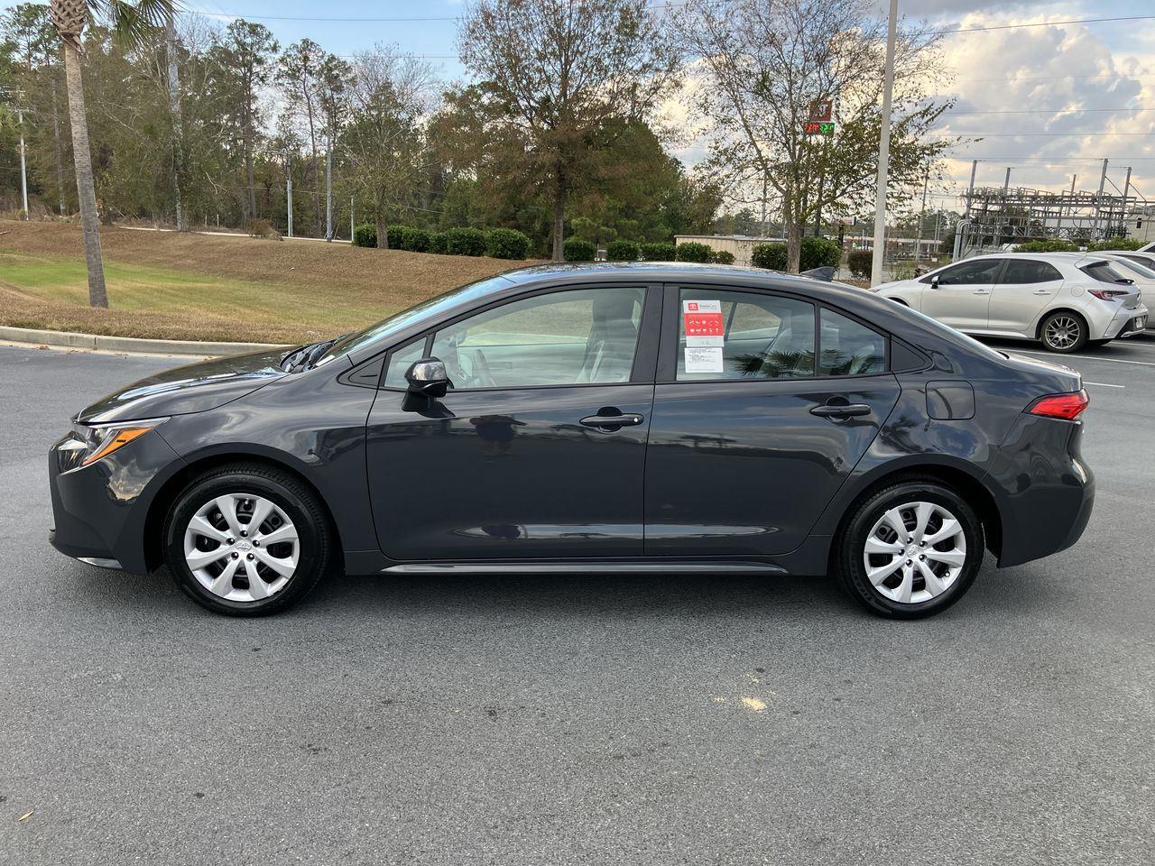 2026 Toyota Corolla LE photo 2