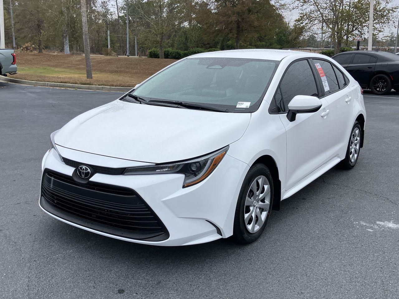 2026 Toyota Corolla LE's photo