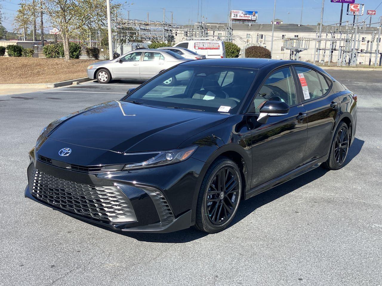 2026 Toyota Camry SE's photo