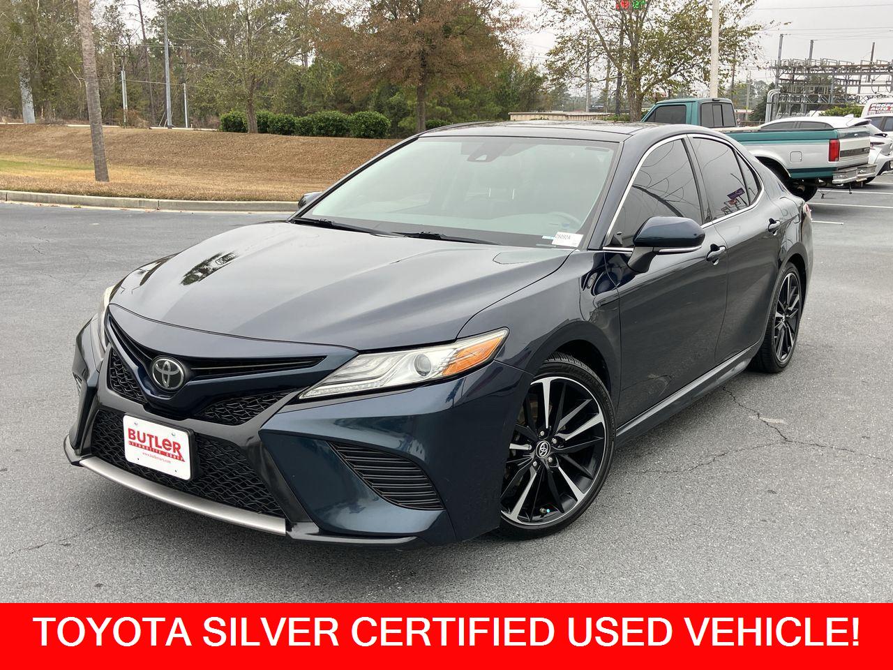 2019 Toyota Camry XSE's photo