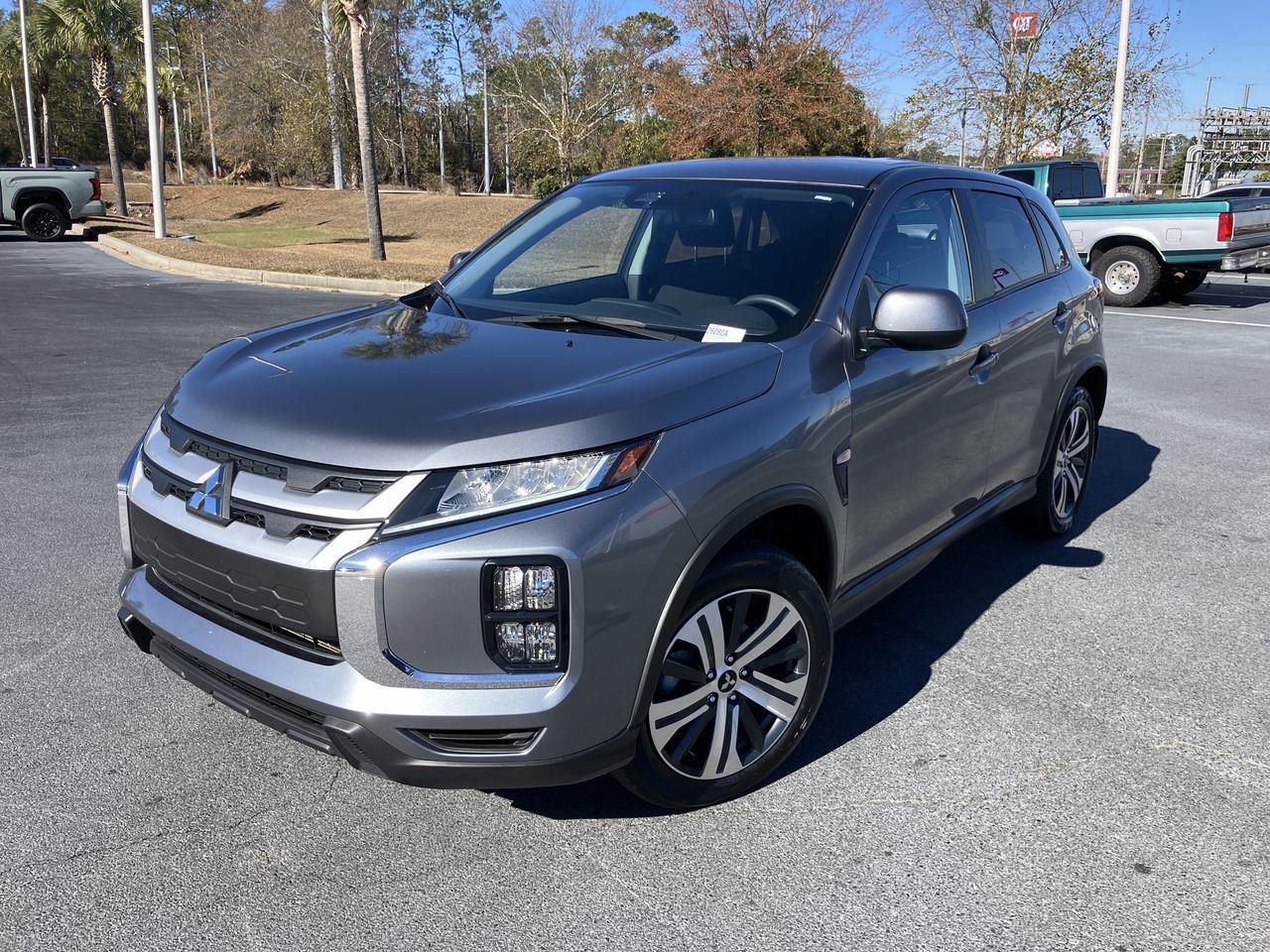 2024 Mitsubishi Outlander Sport ES's photo