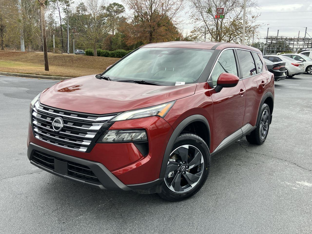 2025 Nissan Rogue SV's photo