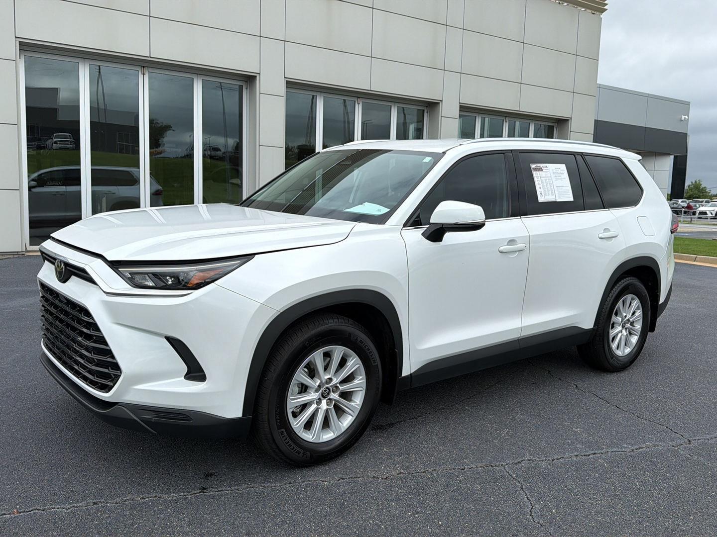 White (Wind Chill Pearl) 2025 Toyota Grand Highlander SUV / Crossover Front-Wheel Drive 8-Speed Automatic