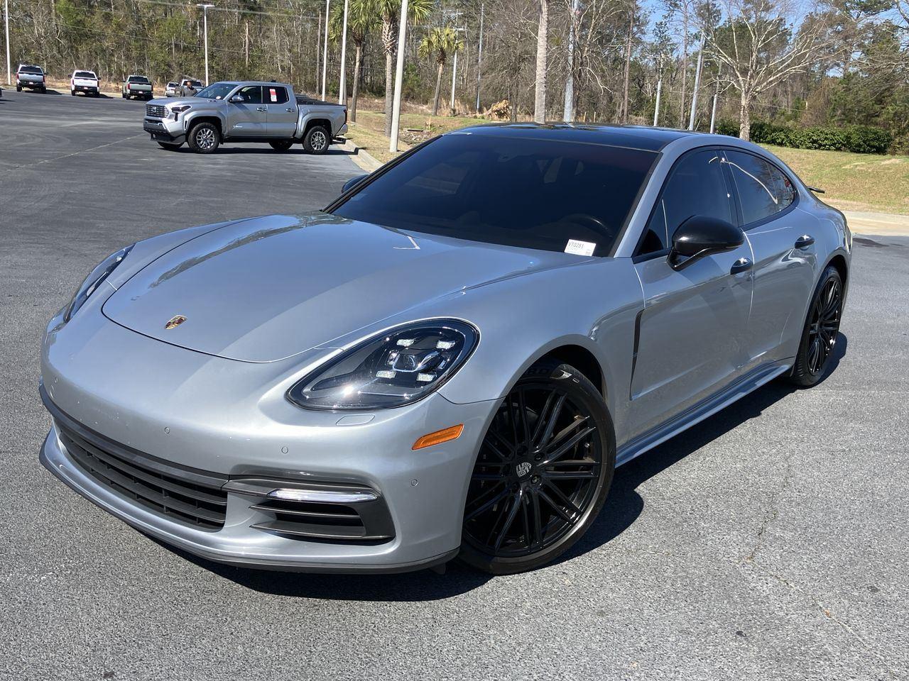2019 Porsche Panamera 4 AWD