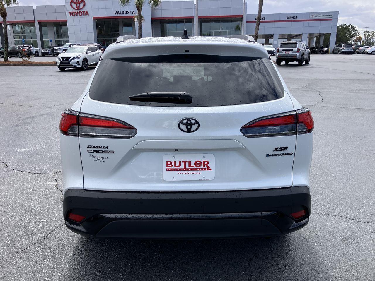 View vehicle photo 4