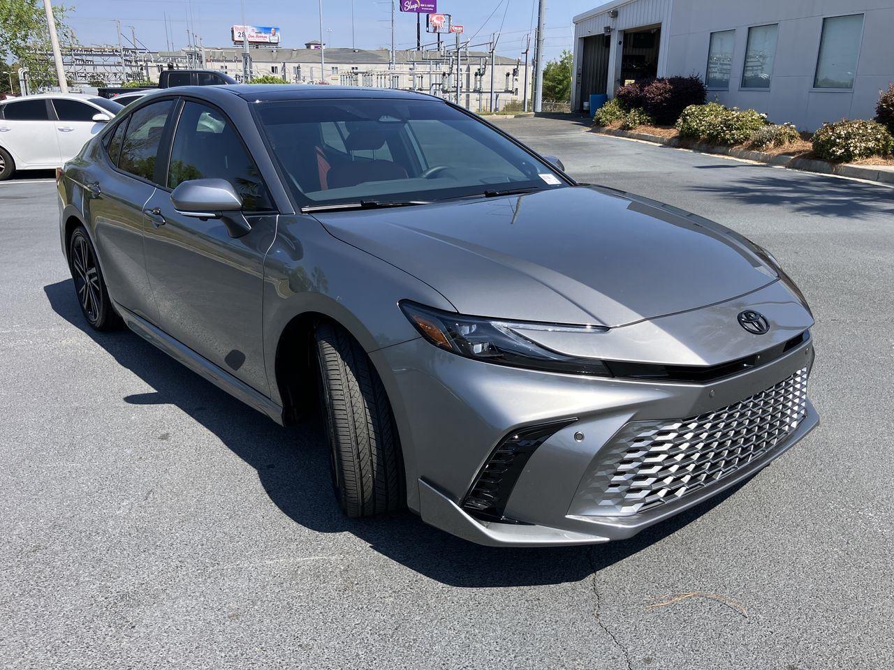 View vehicle photo 7