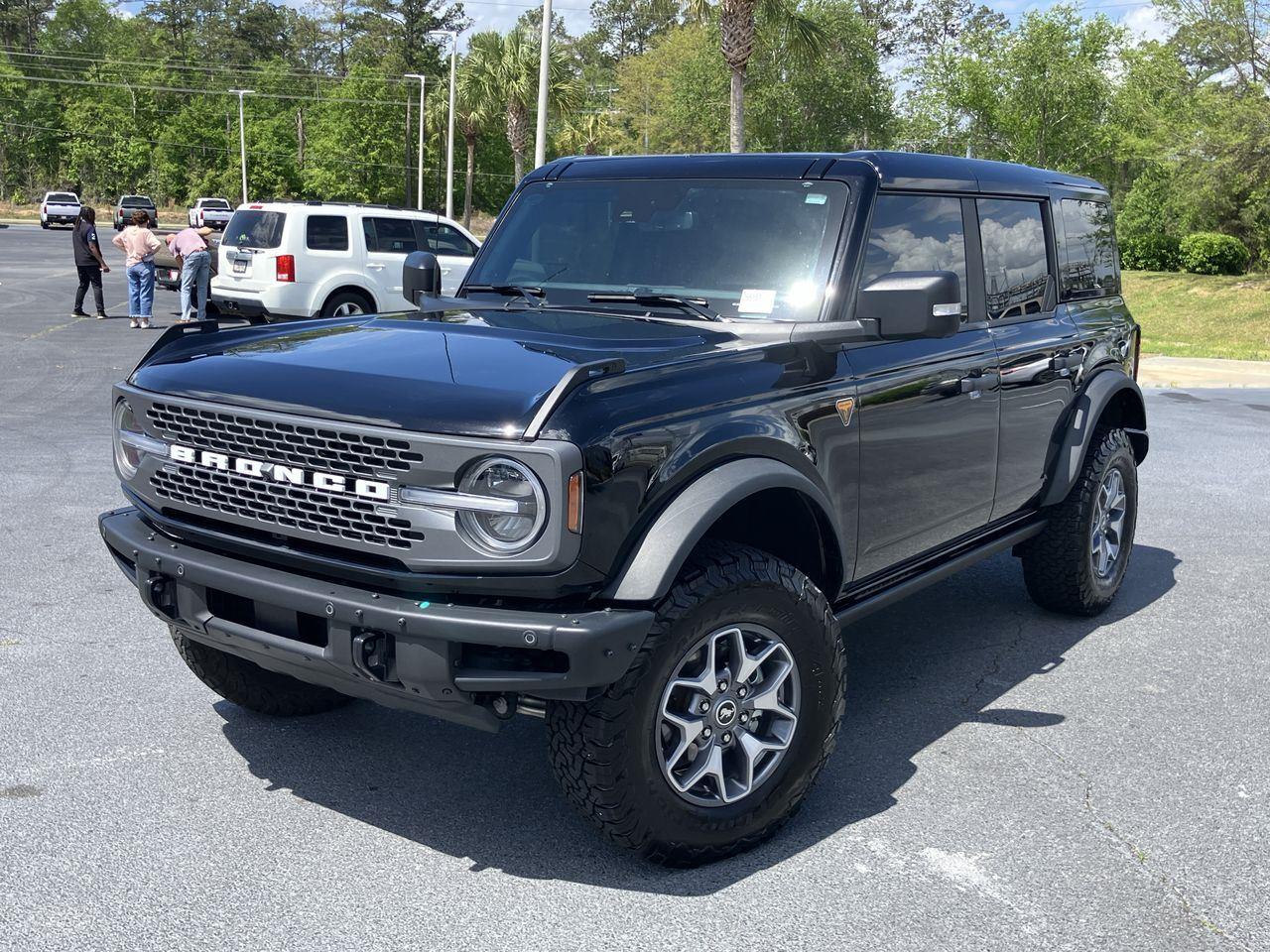 Black (Shadow Black) 2024 Ford Bronco Badlands 4-Door 4WD SUV / Crossover Four-Wheel Drive Automatic