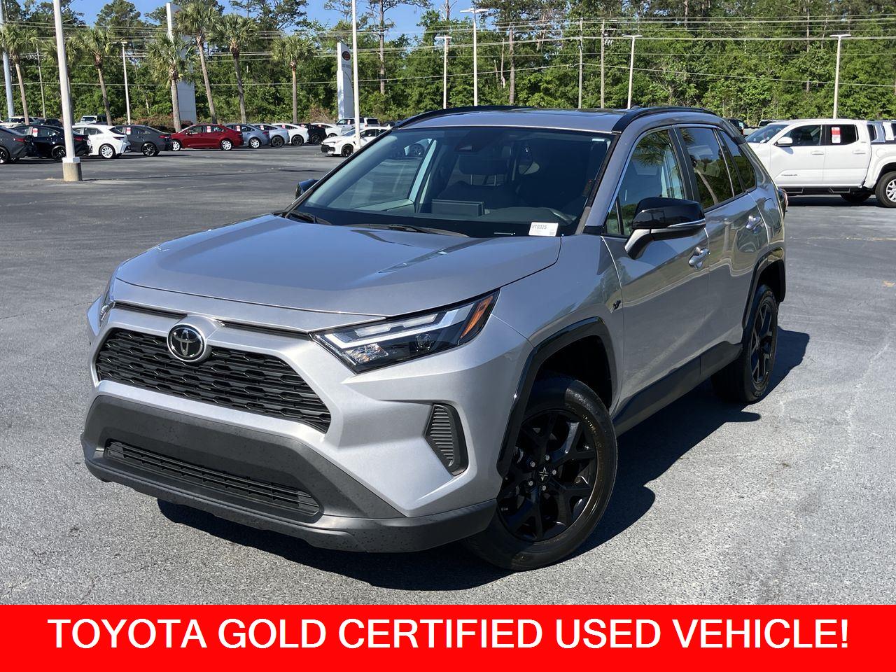 Silver (Silver Sky Metallic) 2023 Toyota RAV4 XLE FWD SUV / Crossover Front-Wheel Drive 8-Speed Automatic