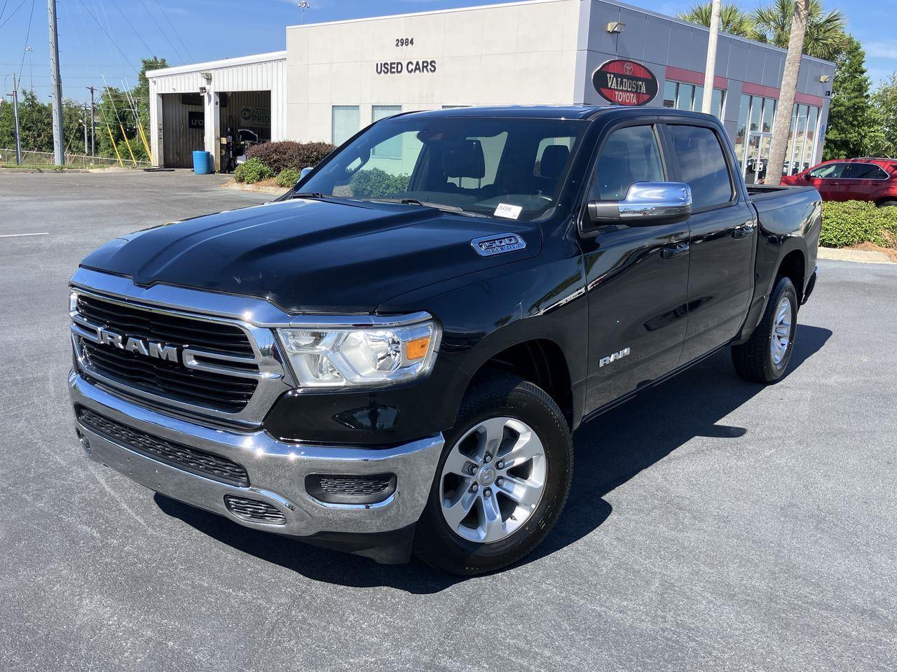 2024 RAM 1500 Laramie 4x4 Crew Cab 5'7's photo