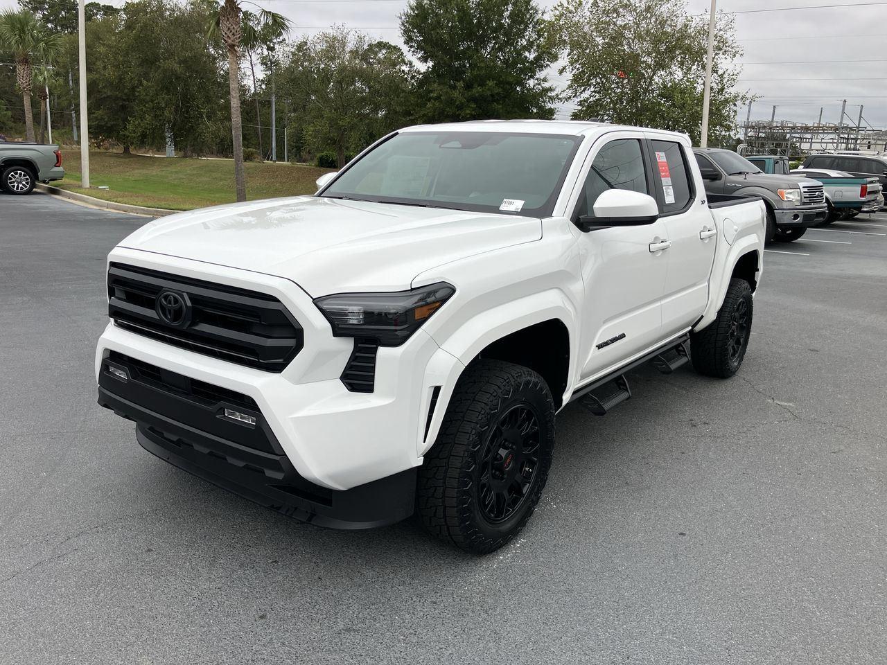  2025 Toyota Tacoma SR5 Double Cab 4WD   