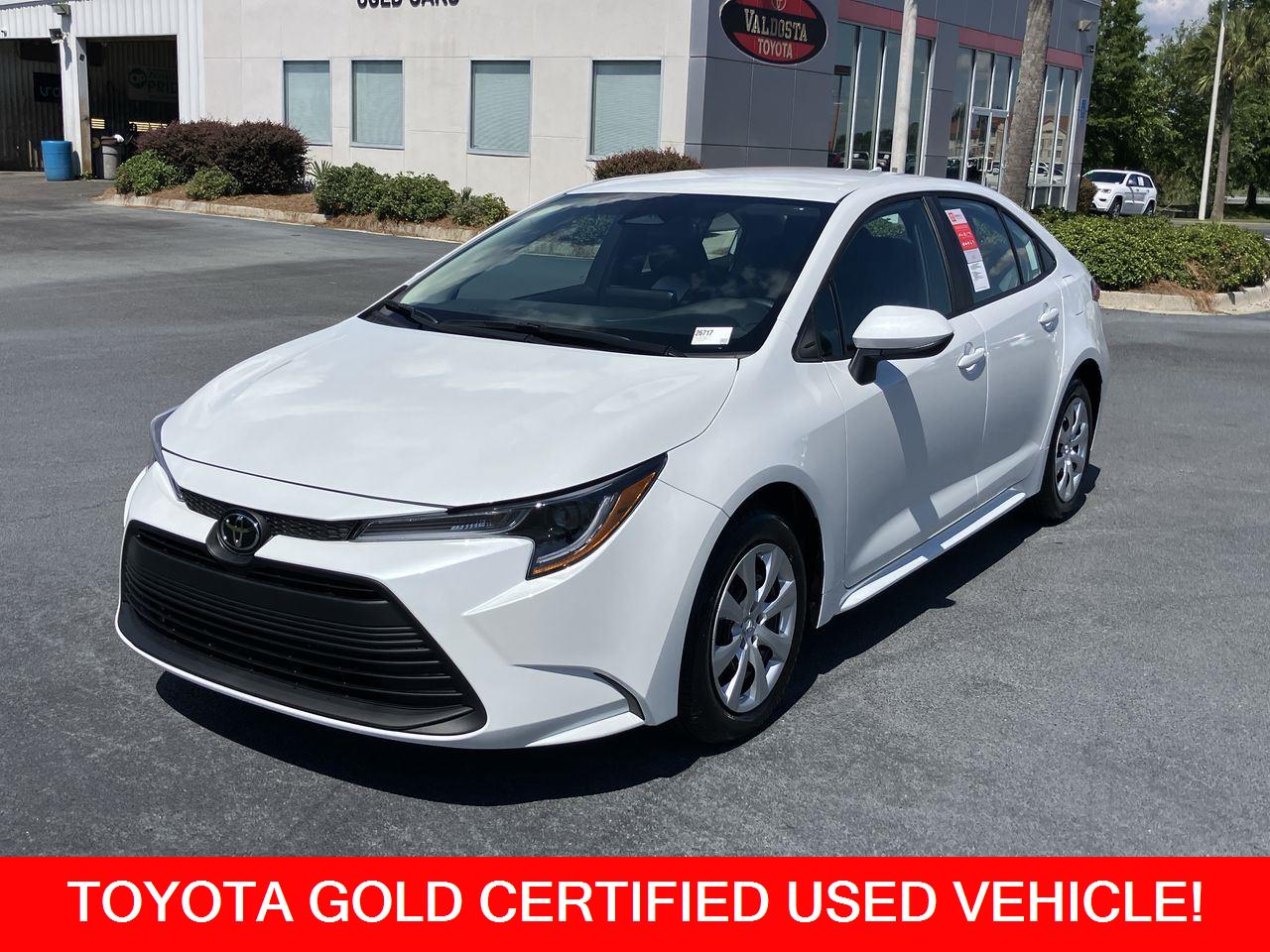 White (Wind Chill Pearl) 2026 Toyota Corolla Sedan Front-Wheel Drive Continuously Variable Transmission