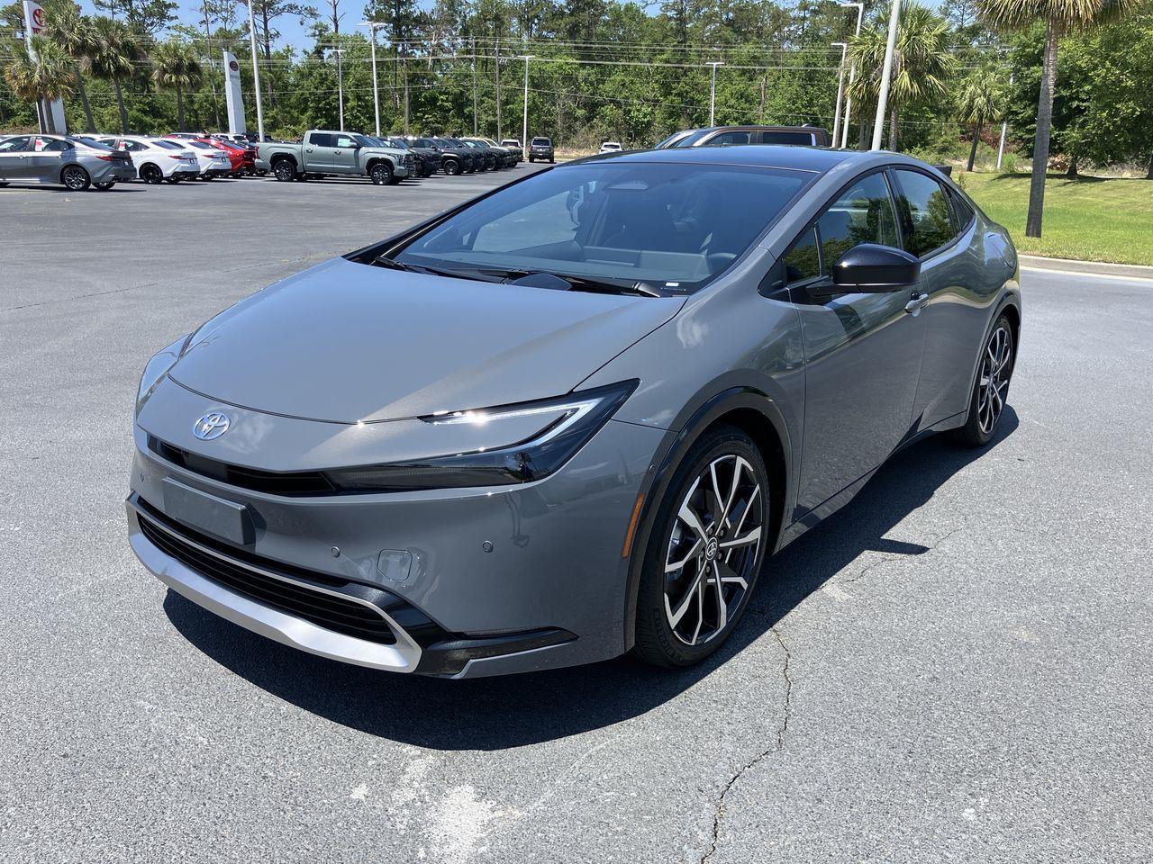 2025 Toyota Prius XSE Premium Plug-in Hybrid's photo