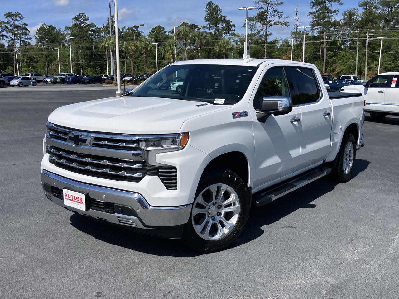 2023 Chevrolet Silverado 1500 LTZ Crew Cab 4WD