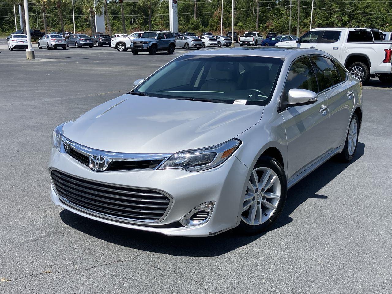 Silver (Classic Silver Metallic) 2013 Toyota Avalon Sedan Front-Wheel Drive 6-Speed Automatic