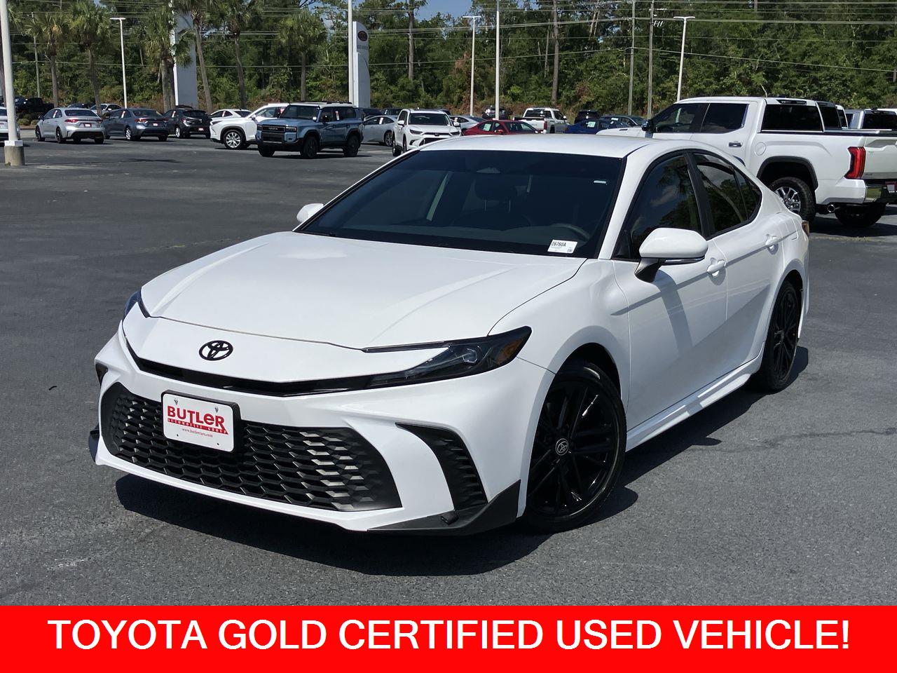 White (Ice Cap) 2025 Toyota Camry SE FWD Sedan Front-Wheel Drive Continuously Variable Transmission