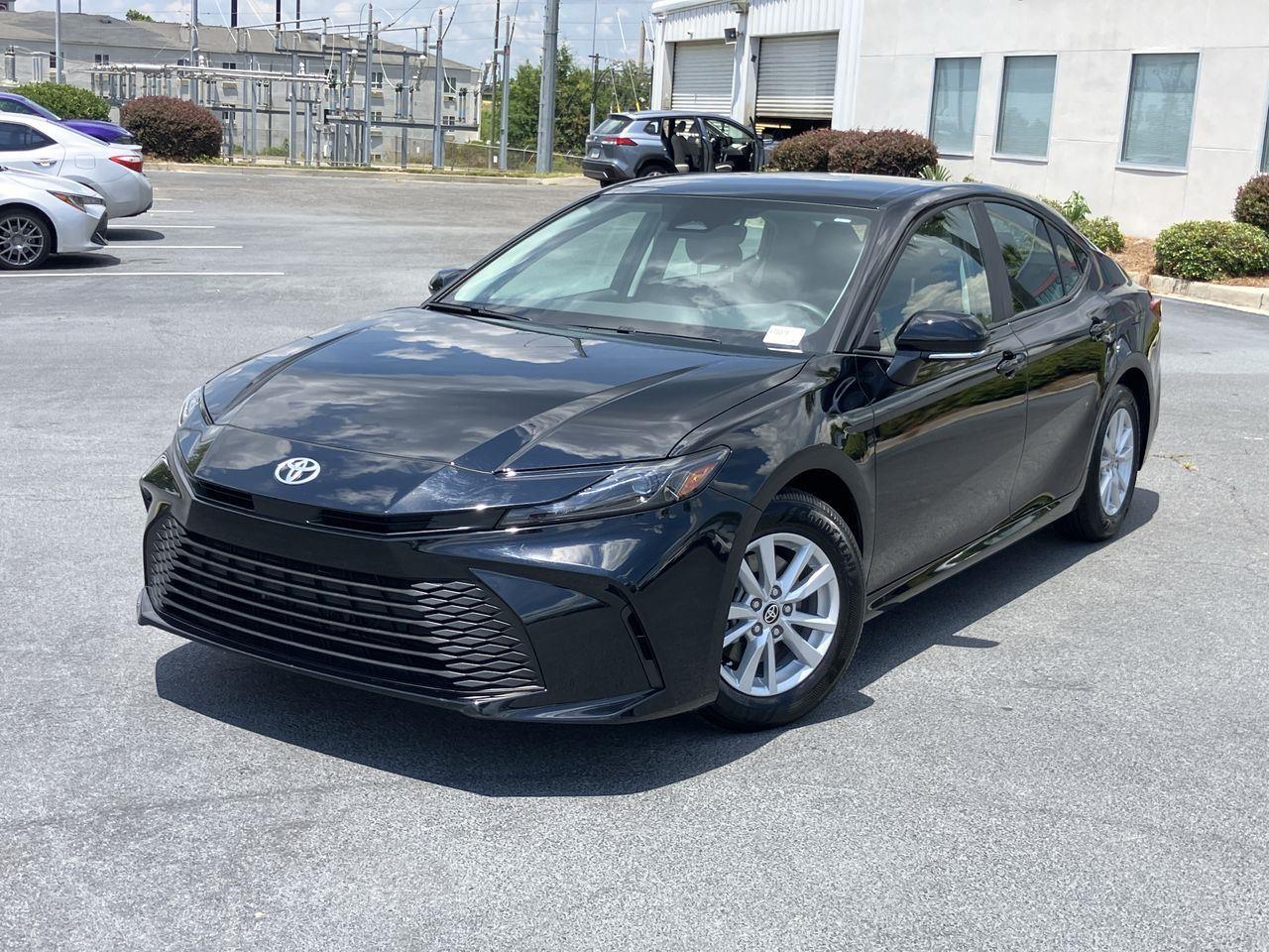 Black (Midnight Black Metallic) 2026 Toyota Camry Sedan Front-Wheel Drive Continuously Variable Transmission