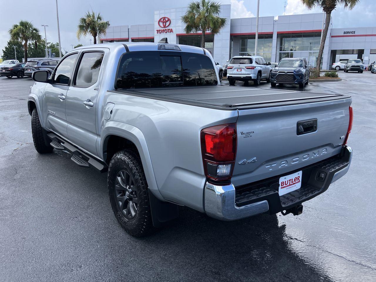 View vehicle photo 3