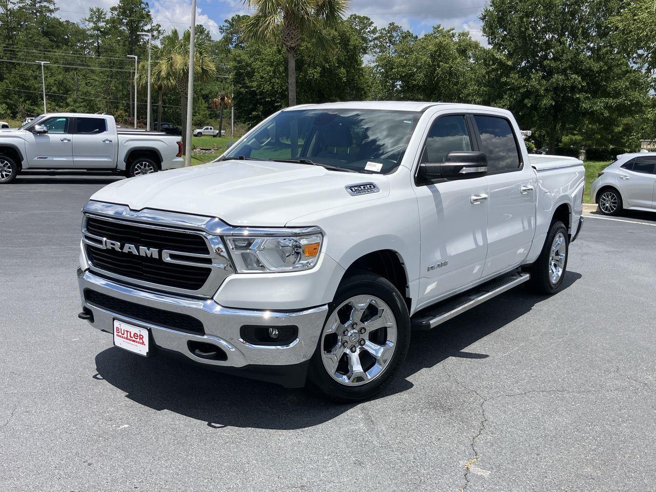 White (Bright White Clearcoat) 2020 RAM 1500 Pickup Truck Four-Wheel Drive 8-Speed Automatic