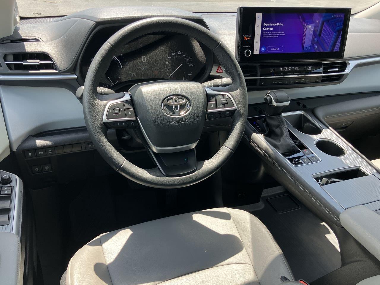 Used 2025 Toyota Sienna Van