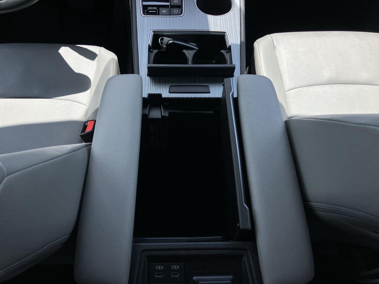Used 2025 Toyota Sienna Van