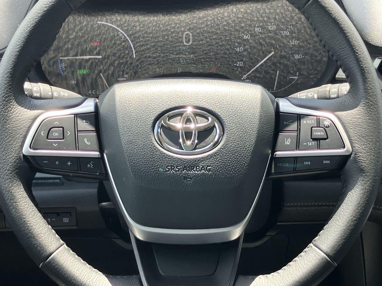 Used 2025 Toyota Sienna Van