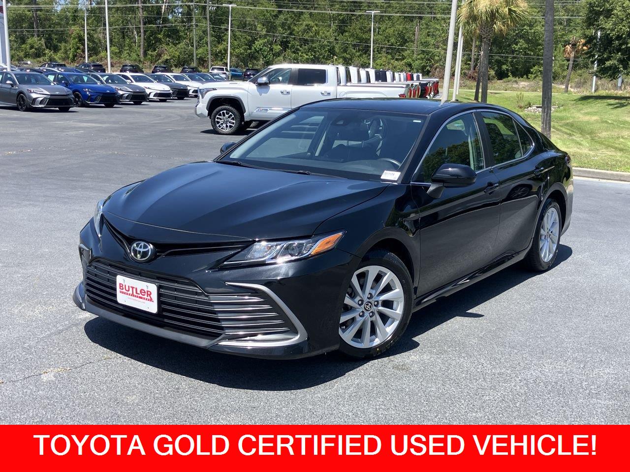 Black (Midnight Black Metallic) 2022 Toyota Camry Sedan Front-Wheel Drive 8-Speed Automatic