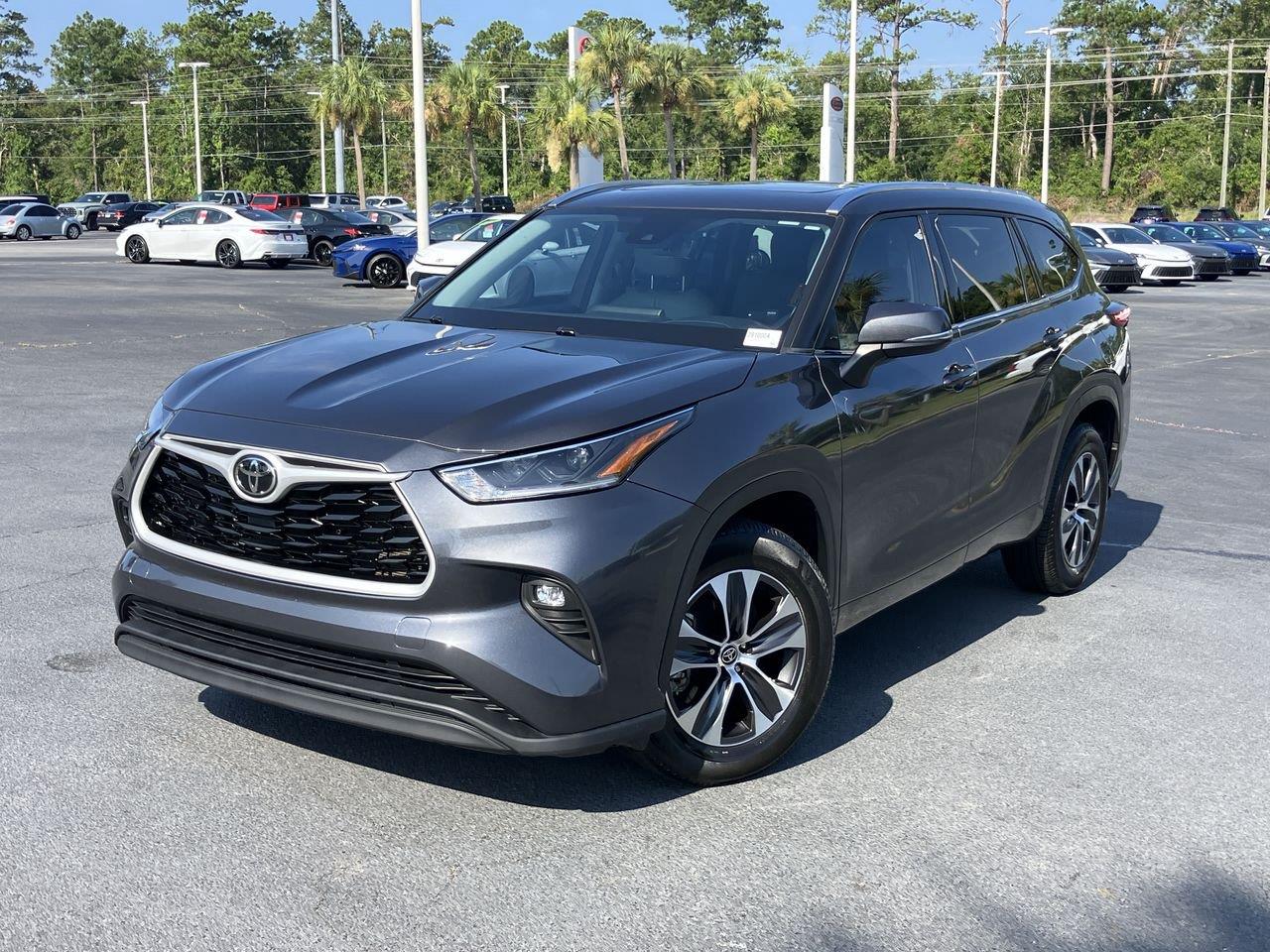 2021 Toyota Highlander XLE FWD