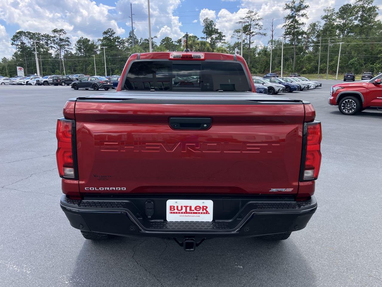 View vehicle photo 4