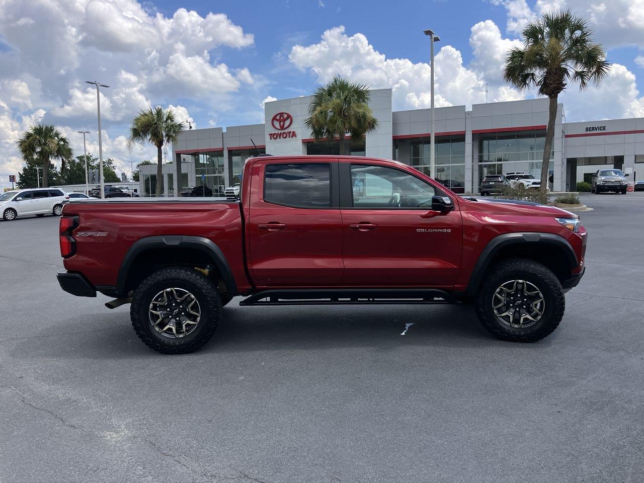 View vehicle photo 6