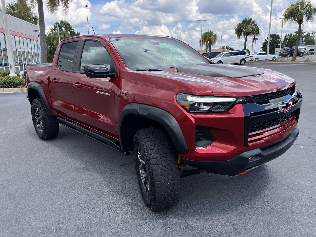 View vehicle photo 7