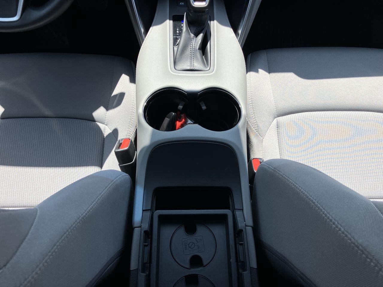 2022 Toyota Venza LE - Photo 17