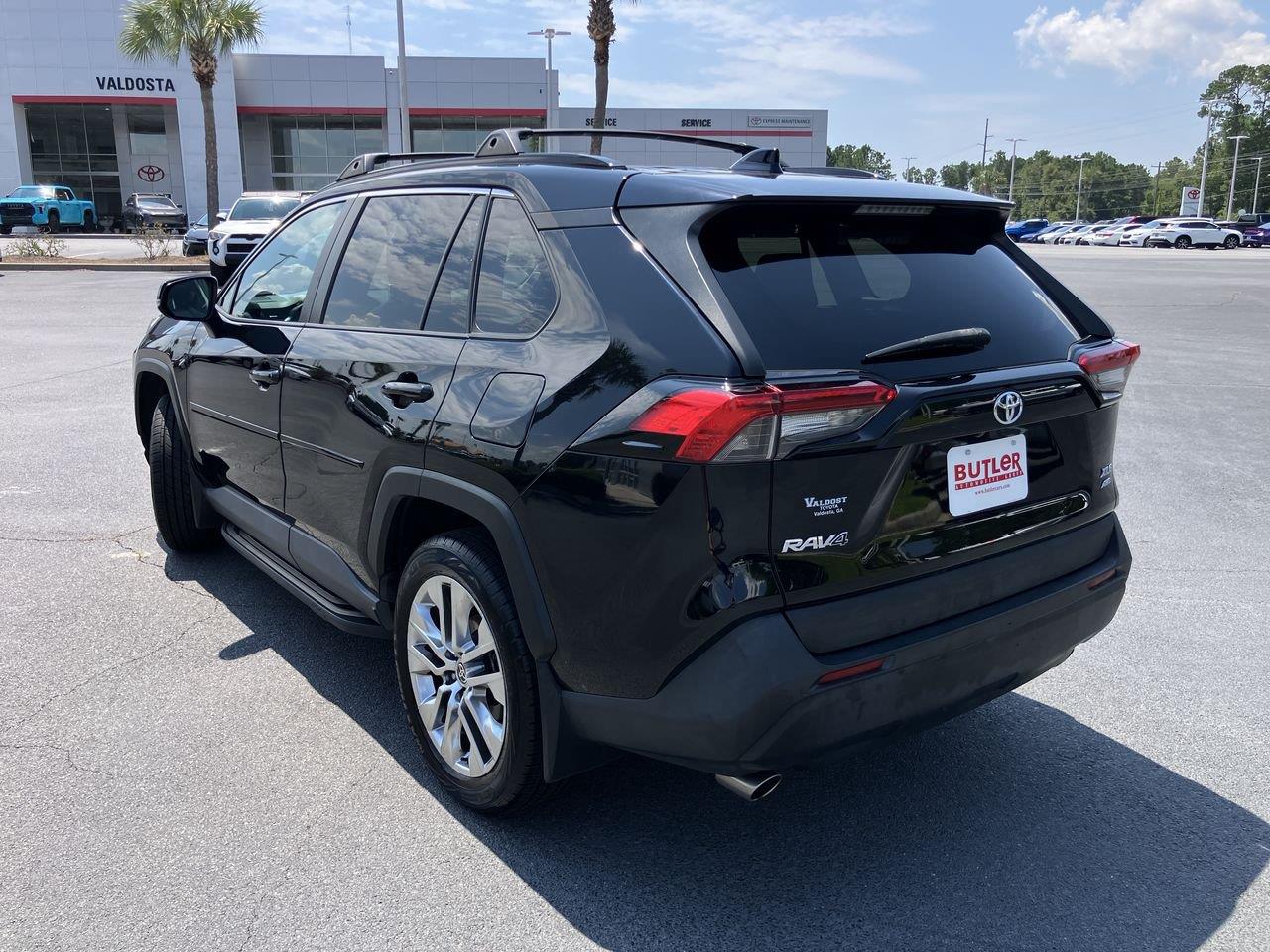 Used 2021 Toyota RAV4 SUV