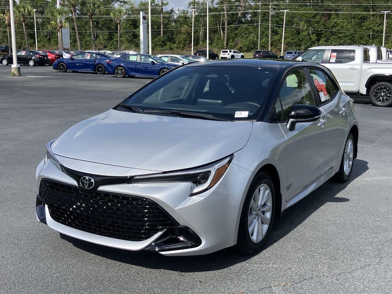 Classic Silver Metallic w/Black Roof 2027 Toyota Corolla Hatchback Hatchback Front-Wheel Drive Continuously Variable Transmission