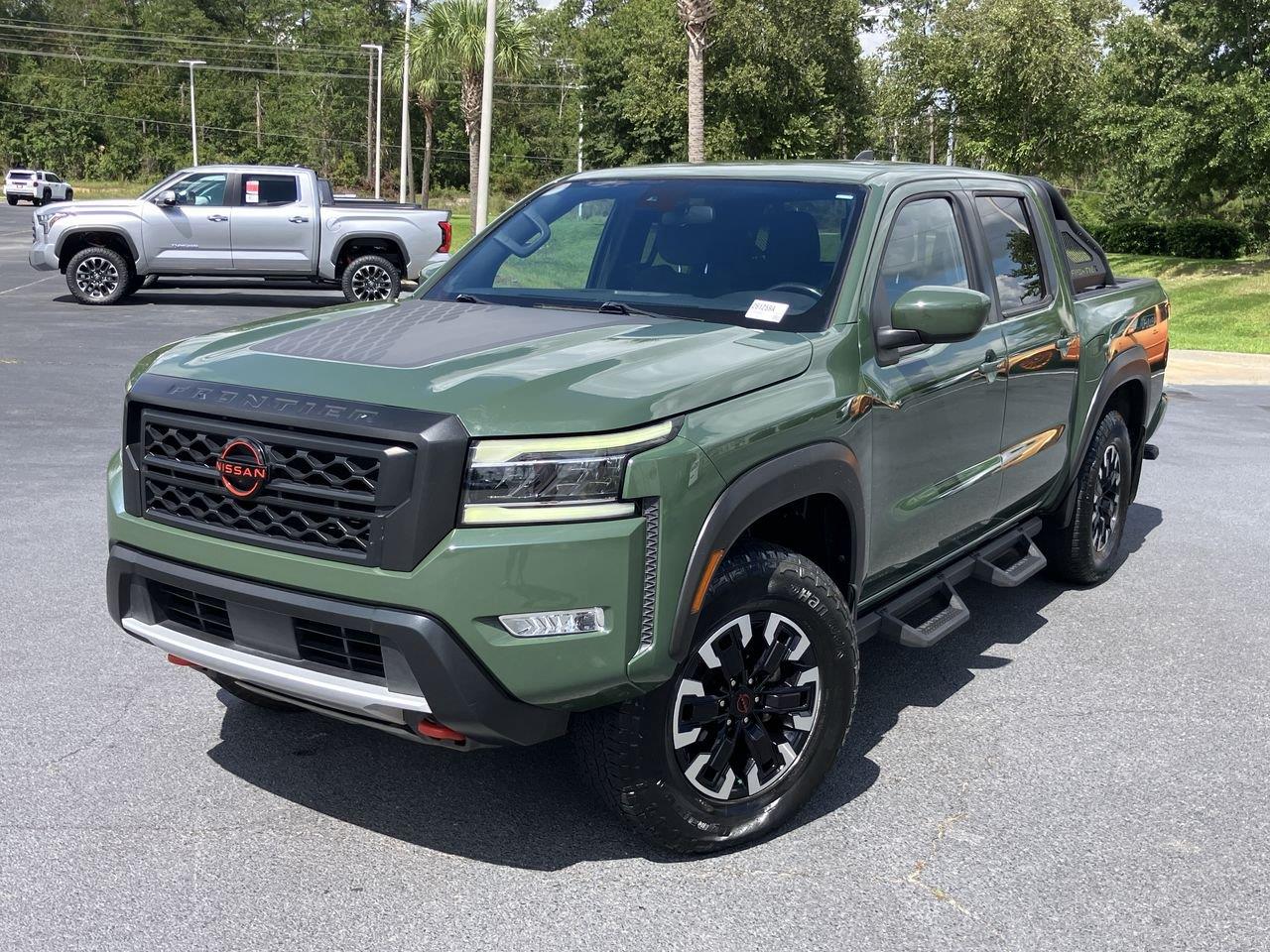 2023 Nissan Frontier PRO-4X Crew Cab 4WD