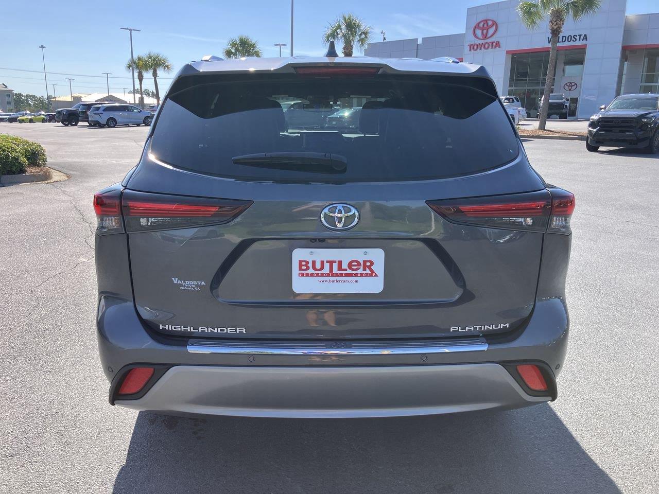 Used 2024 Toyota Highlander SUV
