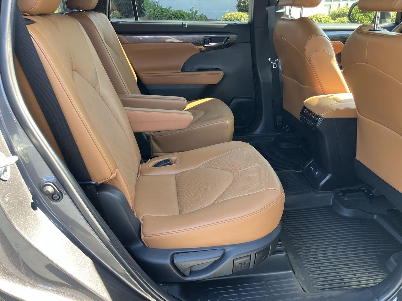 Used 2024 Toyota Highlander SUV