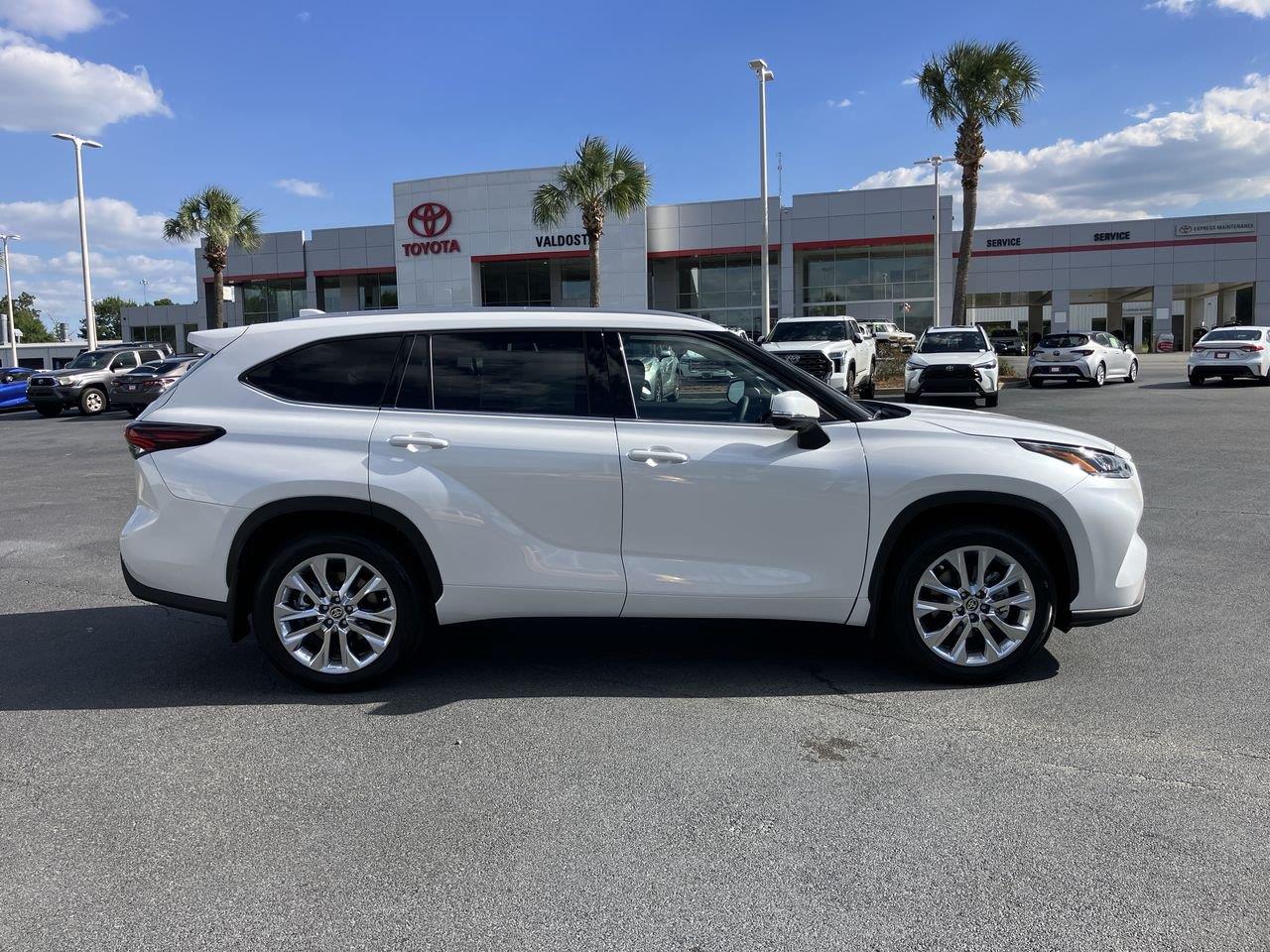 New 2026 Toyota Highlander SUV