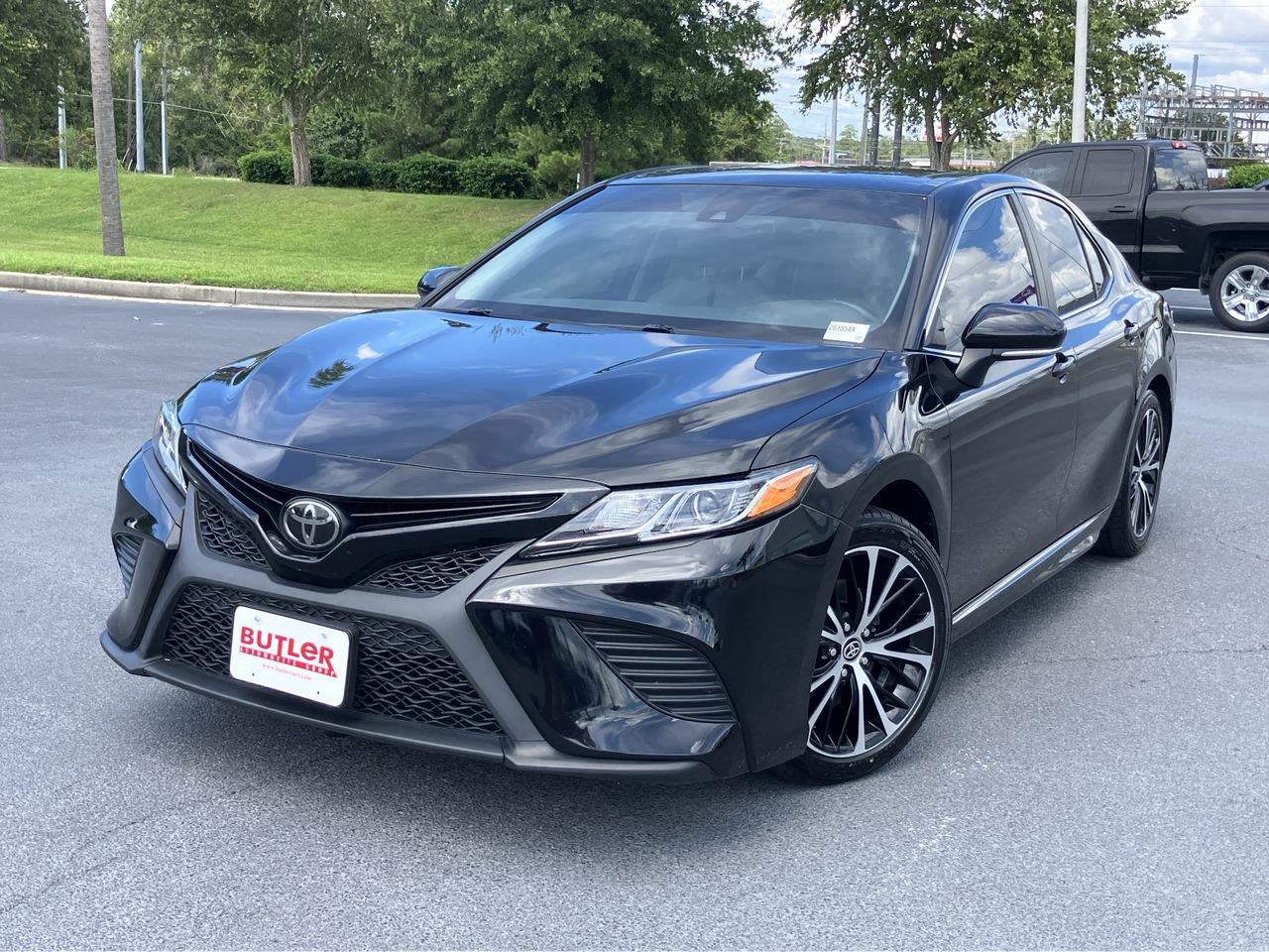 Black (Midnight Black Metallic) 2020 Toyota Camry Sedan Front-Wheel Drive 8-Speed Automatic