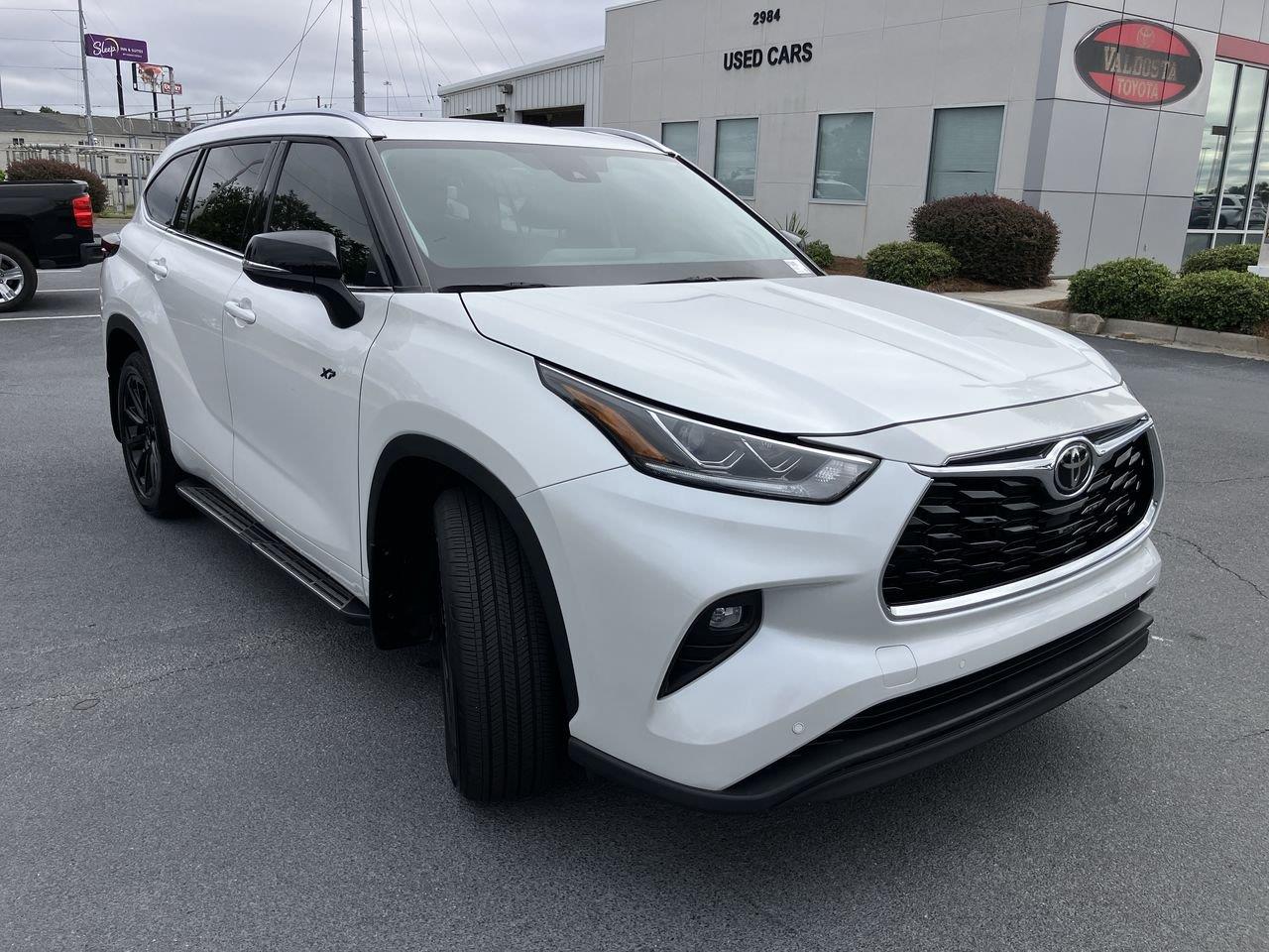 Used 2025 Toyota Highlander SUV