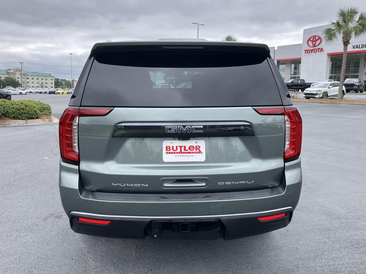 Used 2024 GMC Yukon XL SUV