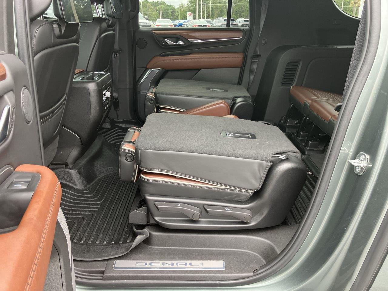 Used 2024 GMC Yukon XL SUV