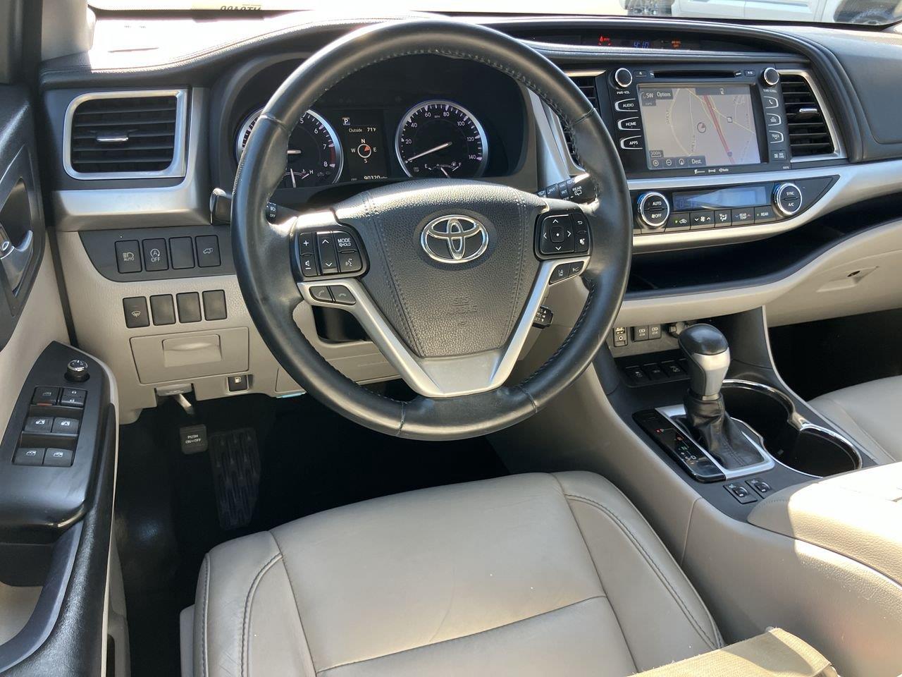 Used 2017 Toyota Highlander SUV