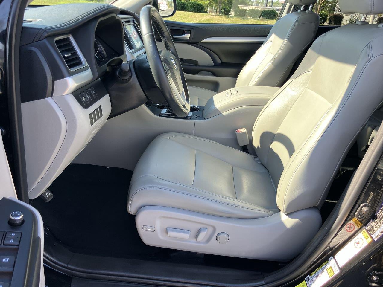 Used 2017 Toyota Highlander SUV