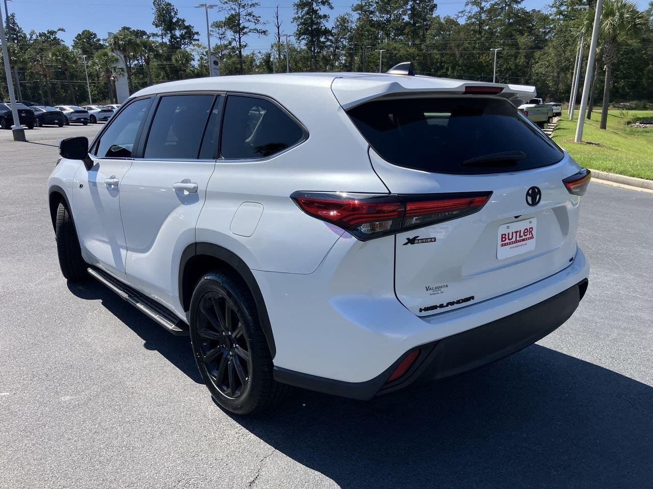 Used 2023 Toyota Highlander SUV