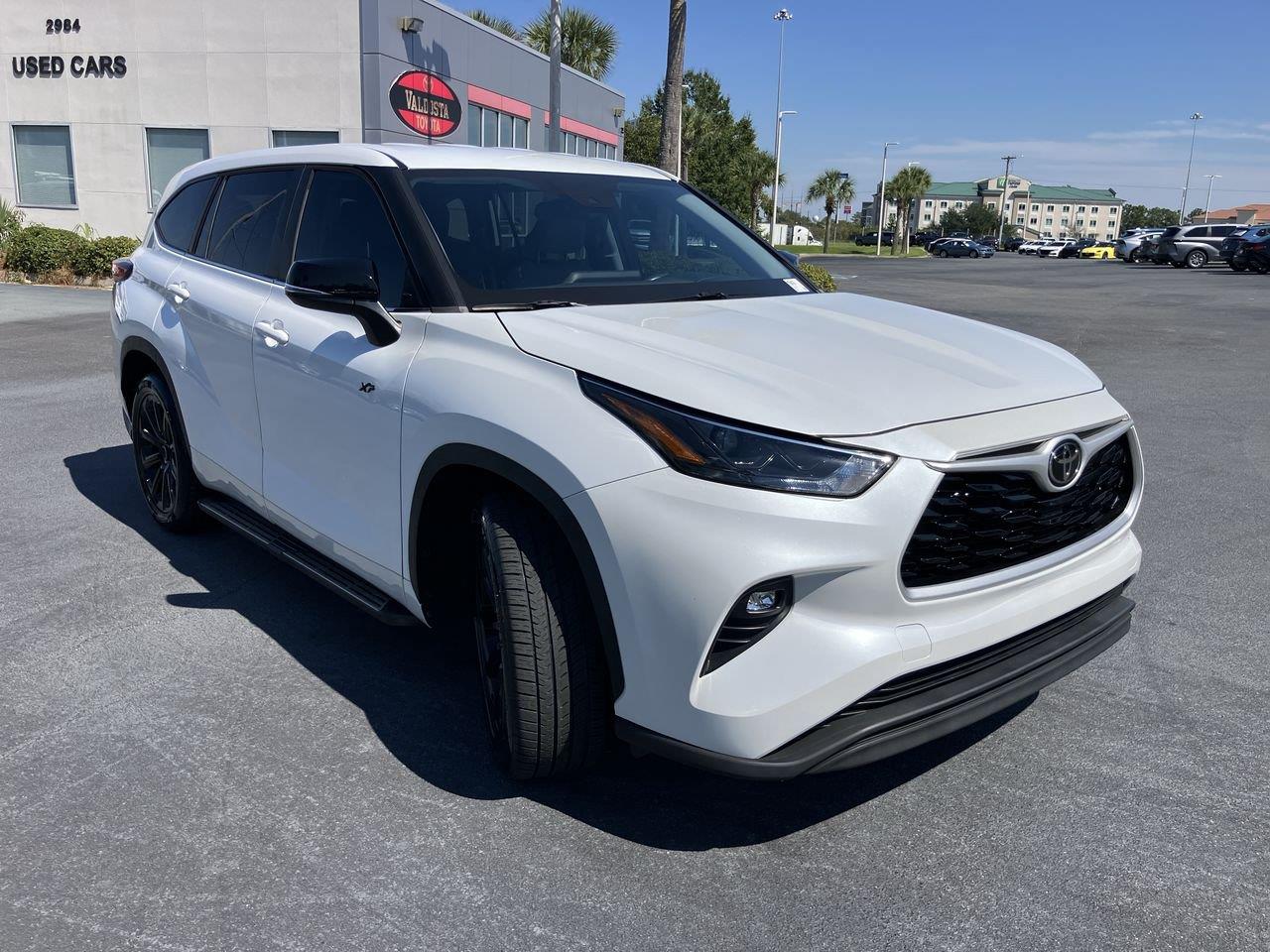 Used 2023 Toyota Highlander SUV