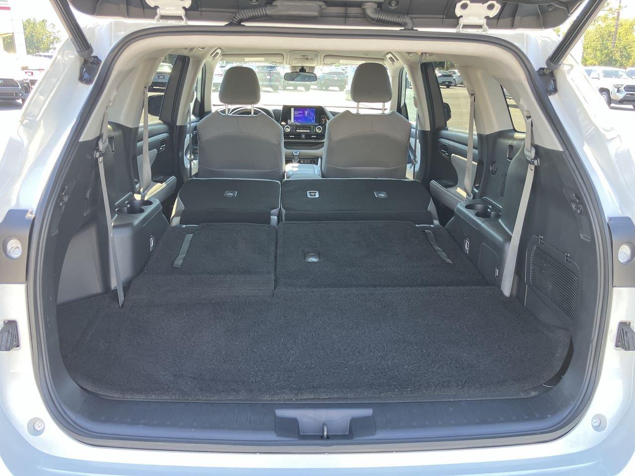 Used 2023 Toyota Highlander SUV