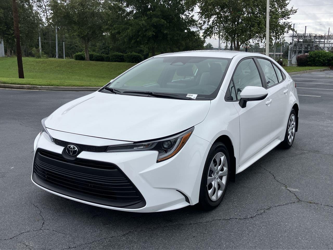 White (Ice Cap) 2025 Toyota Corolla Sedan Front-Wheel Drive Continuously Variable Transmission